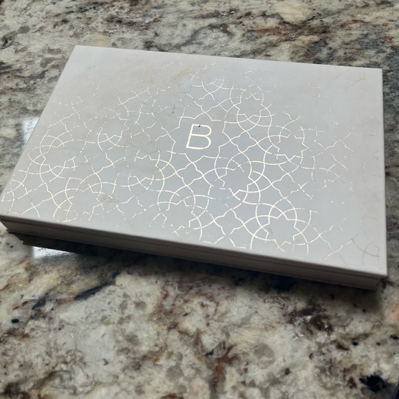 beautycounter Other - Beautycounter Eyeshadow Palette - Necessary Neutrals